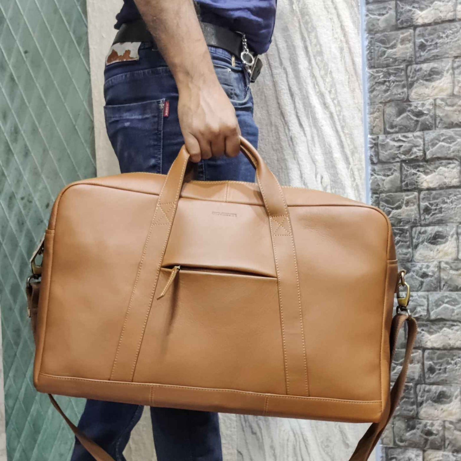 CROSSBODY BAGS - Iris Atelier India