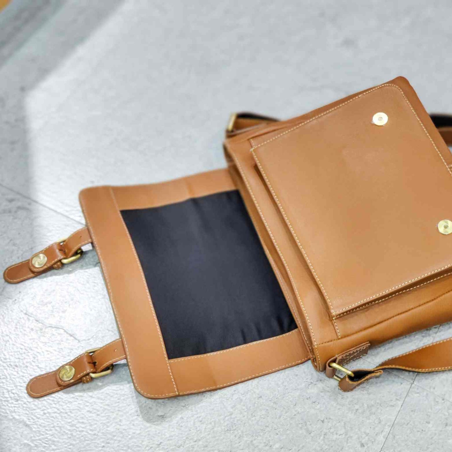 Office Crossbody - Iris Atelier India